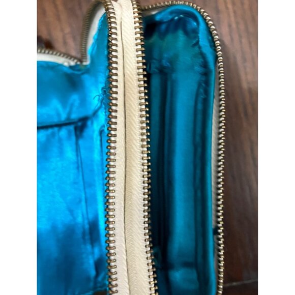 One Kind Word Can Change Someone's Entire Day Canvas Wallet Wristlet - Picture 6 of 7